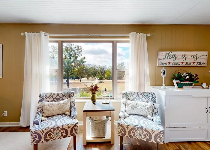 Suniland Cottage